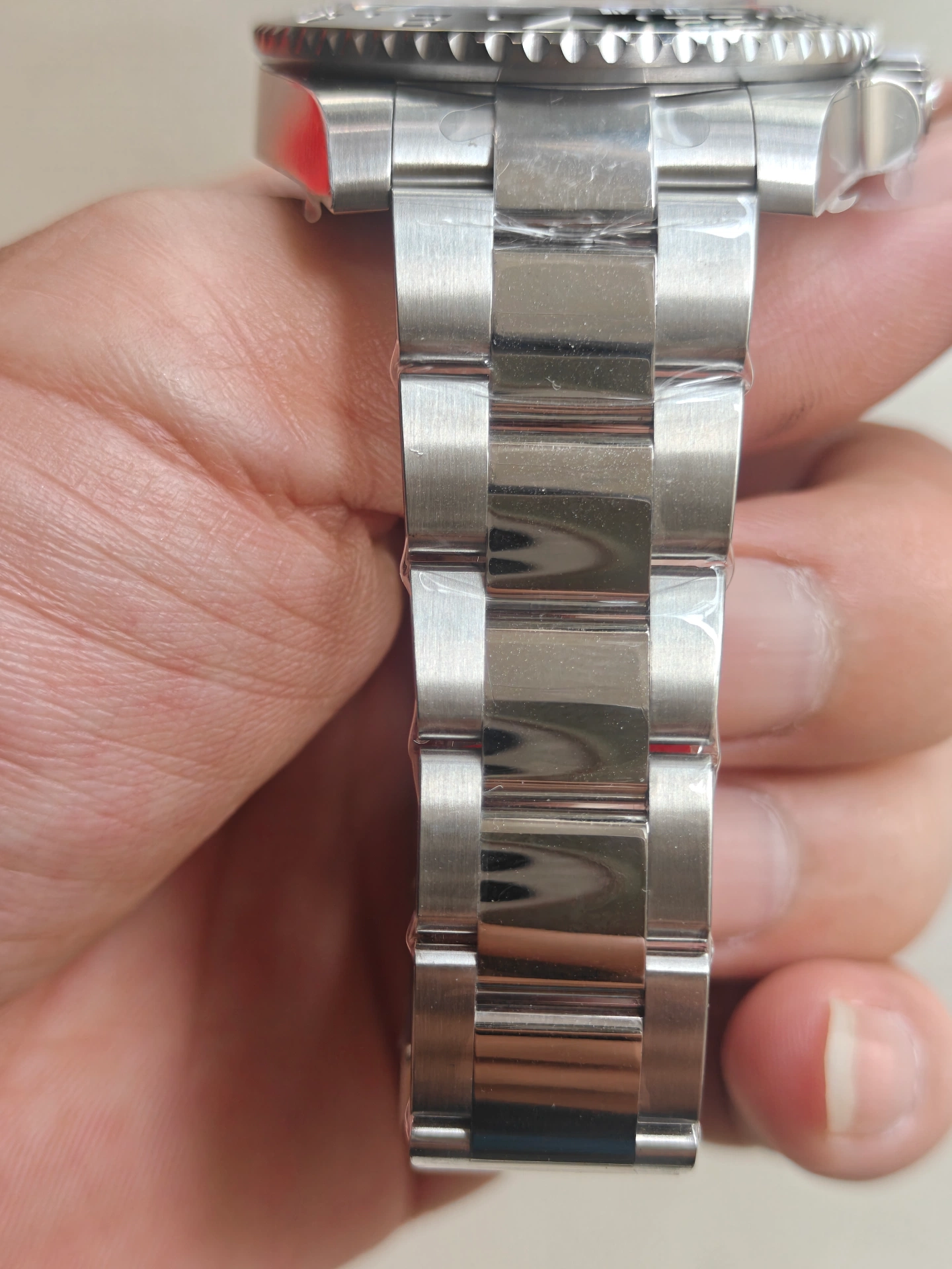 VSF Sprite maillons du bracelet Oyster brossés et polis, ruban de protection rouge