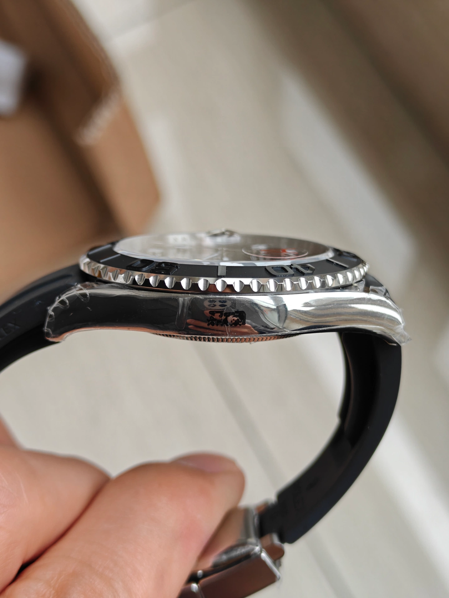 VSF White Gold Yacht-Master 42 case bezel strap junction craftsmanship closeup