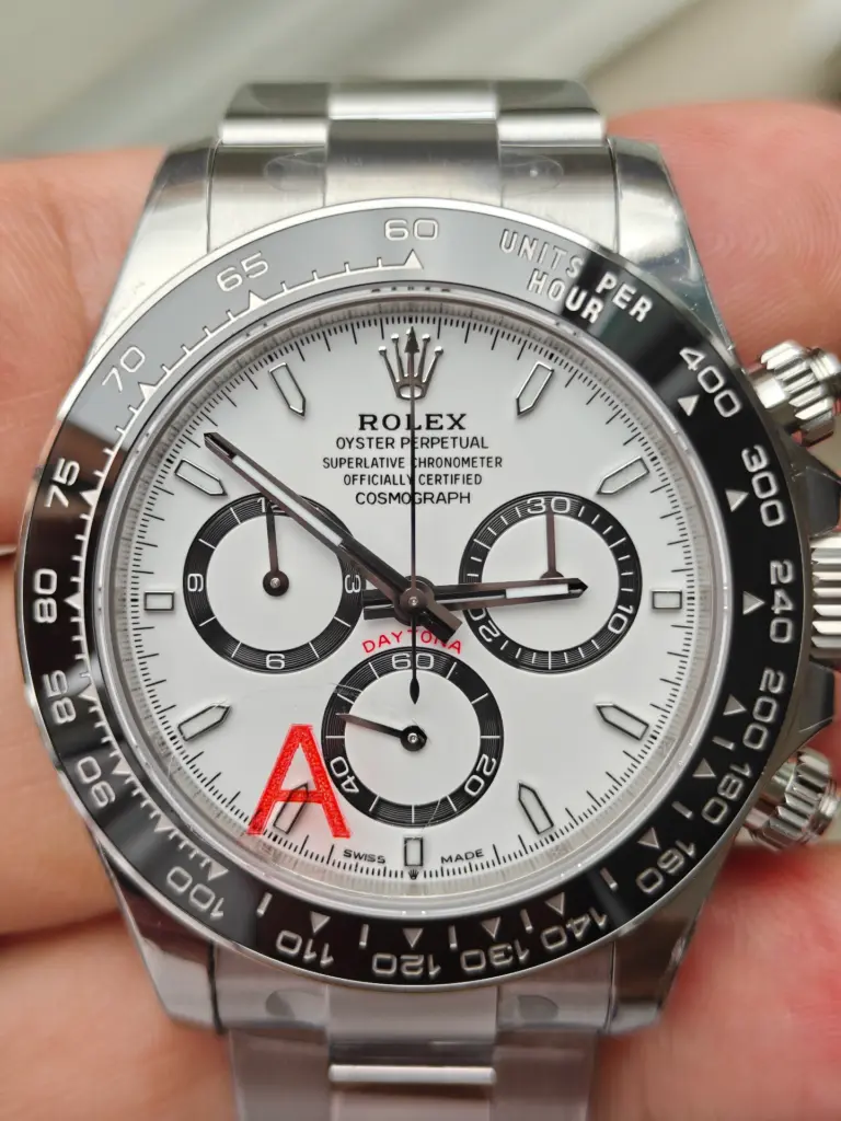 VSF V3 Panda Daytona 126500LN front dial white panda dial black ceramic bezel with red A sticker and 6 oclock coronet